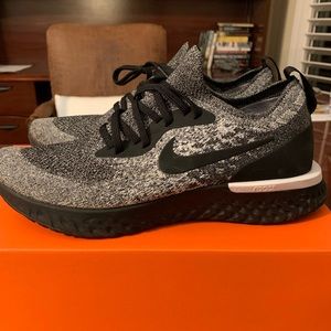 Nike Flyknit React 2 “Oreo”.